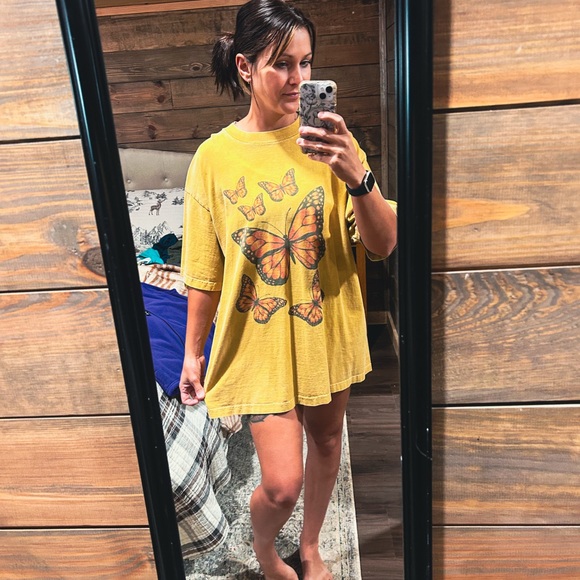 Yellow Butterfly Graphic T-Shirt - Picture 1 of 2